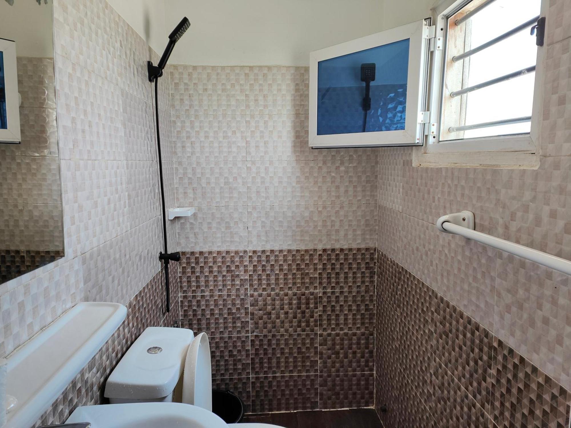 Mawole Apartment Cotonou Ngoại thất bức ảnh
